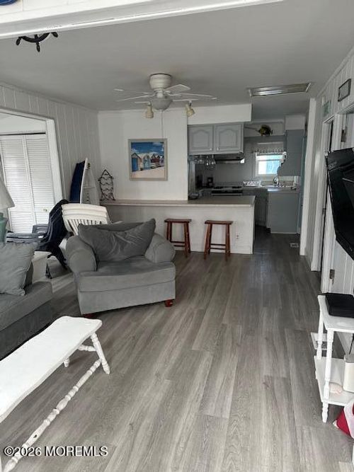 4 Hayes Ct, Point Pleasant Beach, NJ, 08742-5624 | Card Image