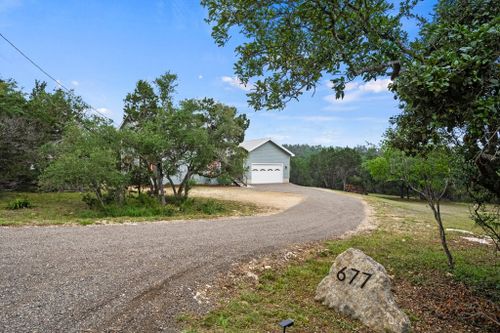 677 Possum Tree, Fischer, TX, 78623-2029 | Card Image