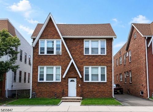 431 Kerrigan Blvd, Newark, NJ, 07106-2948 | Card Image