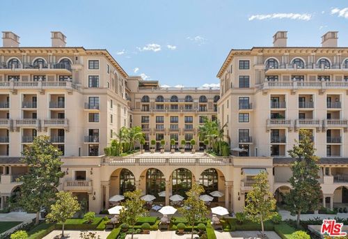 8e-225 N Canon Dr, Beverly Hills, CA, 90210-5301 | Card Image