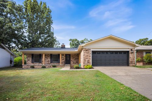 808 Regal Dr, North Little Rock, AR, 72118-2638 | Card Image