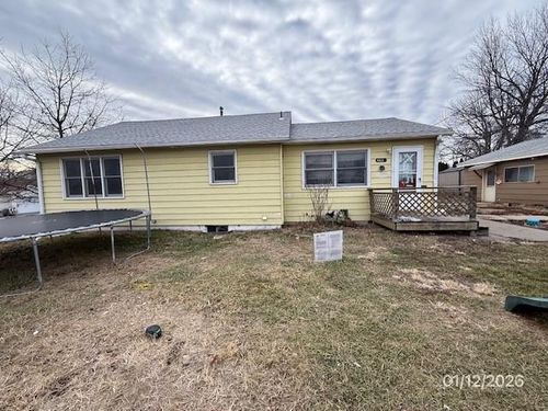 422 S Laura St, Maryville, MO, 64468-3040 | Card Image