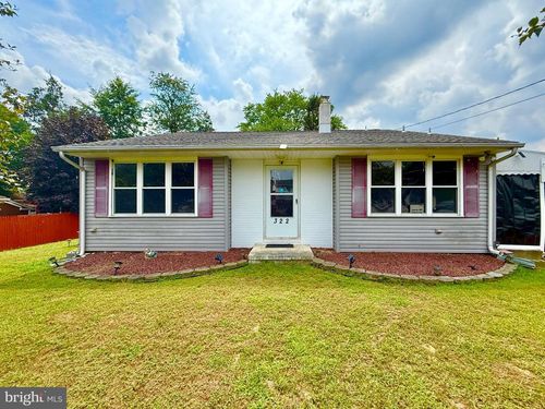 322 7th Ave, Lindenwold, NJ, 08021-3517 | Card Image