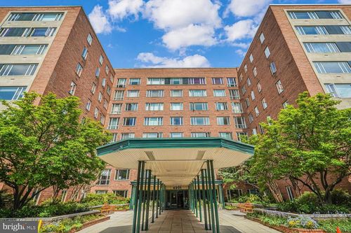 6008-4301 Massachusetts Ave Nw, WASHINGTON, DC, 20016-5570 | Card Image