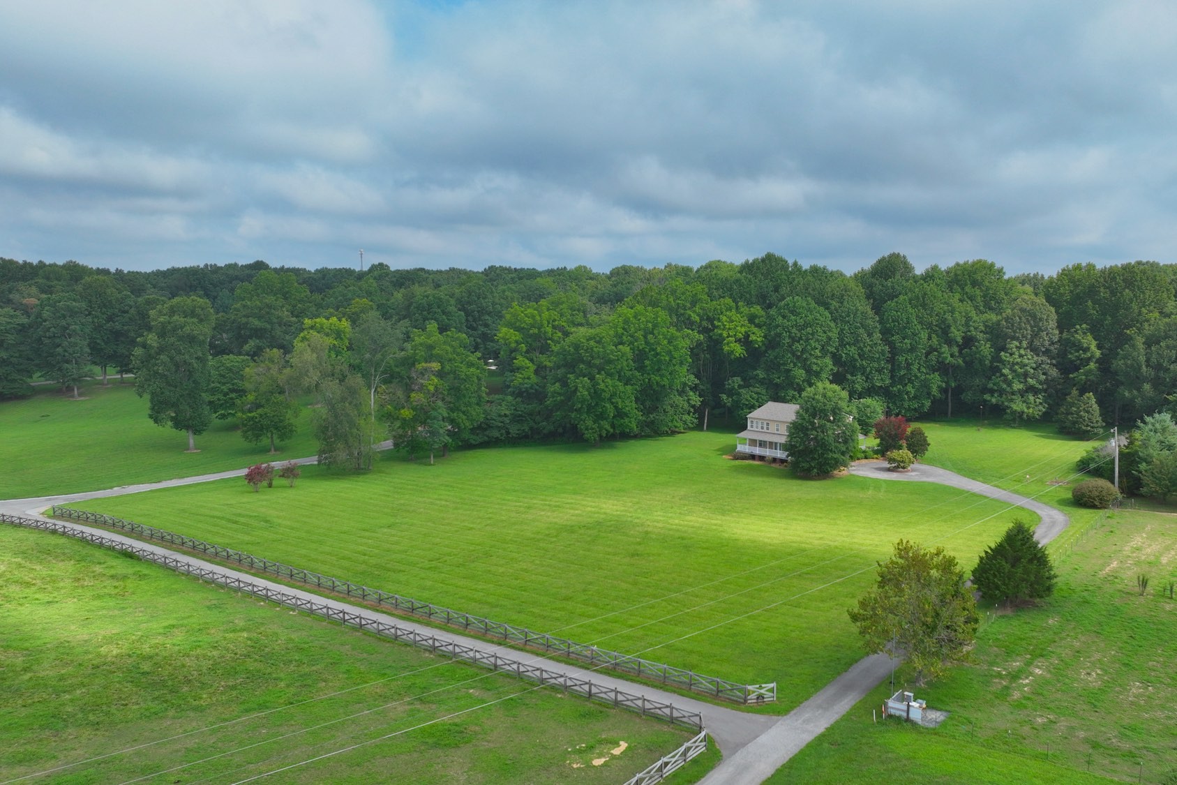 Maxie Jones Rd, Springfield, TN 37172