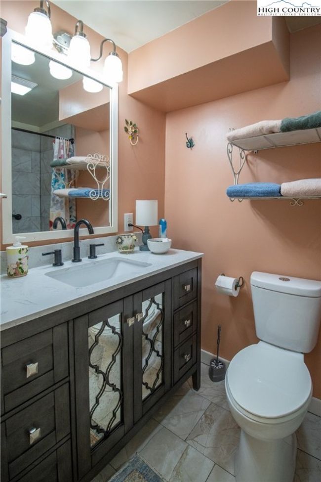 UNIT-7 - 104 Snowplow Ln, Condo with 3 bedrooms, 3 bathrooms and null parking in Beech Mountain NC | Image 16