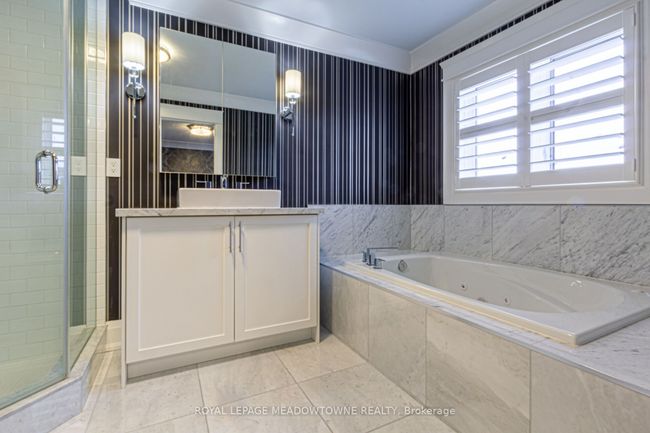 729 Wettlaufer Terr, House other with 5 bedrooms, 4 bathrooms and 2 parking in Milton ON | Image 24