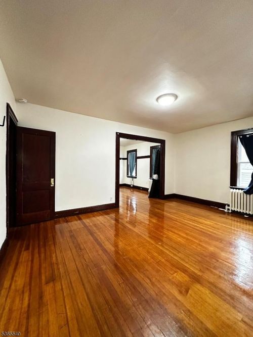 1-40 Linden Ave, Belleville, NJ, 07109-2774 | Card Image