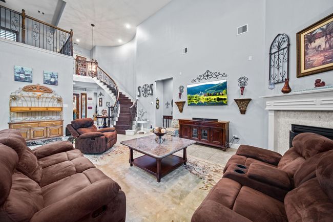 207 Fox Squirrel Ct, House other with 4 bedrooms, 4 bathrooms and 3 parking in Pinehurst TX | Image 8
