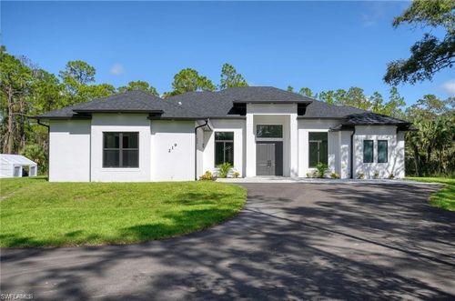 219 33rd Ave Nw, NAPLES, FL, 34120-3365 | Card Image