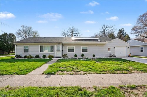 341 Stanford St, Akron, OH, 44314-3620 | Card Image