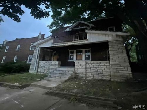 3689 Montana Street, St Louis, MO, 63116 | Card Image