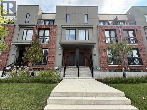 68-99 Roger St, Waterloo, ON, N2J0G1 | Card Image