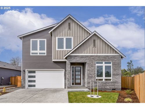 15201 Se Towers Ter, Milwaukie, OR, 97267-3477 | Card Image