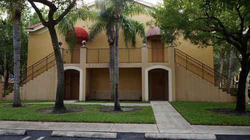 108-4271 San Marino 108 Boulevard, West Palm Beach, FL, 33409 | Card Image
