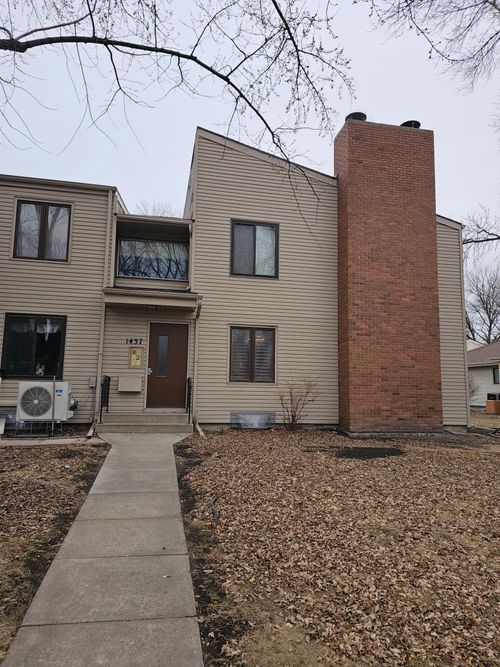 101-1437 Broadway N, Fargo, ND, 58102-2670 | Card Image