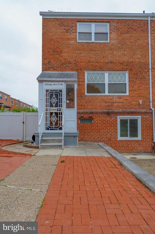 7306 Bunting Pl, PHILADELPHIA, PA, 19153-2302 | Card Image