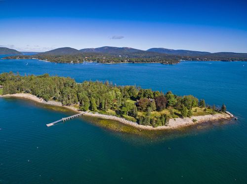 82 Common Lane (Greening Island), Southwest Harbor, ME, 04679 | Card Image