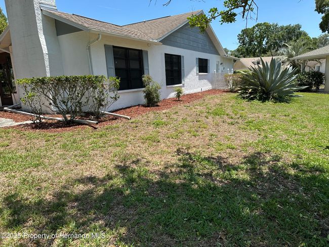 2351 Palm Springs Ct, House other with 2 bedrooms, 2 bathrooms and null parking in Spring Hill FL | Image 37
