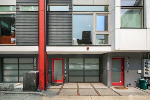 unit-b-2005 E Denny Way, Seattle, WA, 98122-5157 | Card Image