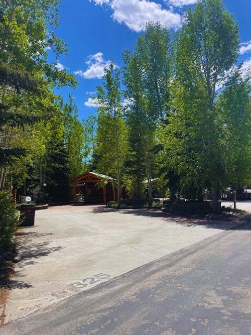 325r-85 Revett Dr, BRECKENRIDGE, CO, 80424-8956 | Card Image