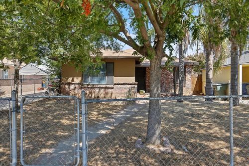 336 W Pinedale Avenue, Pinedale, CA, 93650 | Card Image