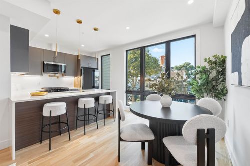 apt-2-28 Beacon Ave, Jersey City, NJ, 07306-1586 | Card Image