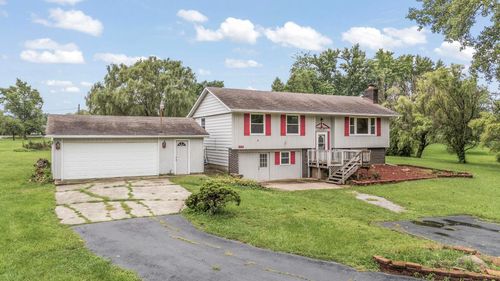 13501 Catalpa St, Dyer, IN, 46311 | Card Image