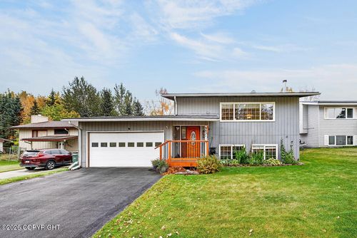 9031 Noble Cir, Anchorage, AK, 99502-5359 | Card Image