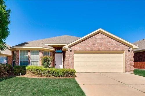 8633 Corral Cir, Fort Worth, TX, 76244-8025 | Card Image