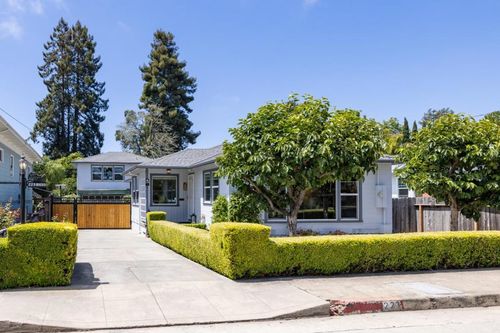 223 Rigg St, Santa Cruz, CA, 95060-4204 | Card Image
