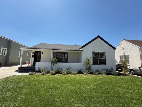 8711 S Denker Ave, Los Angeles, CA, 90047-3424 | Card Image