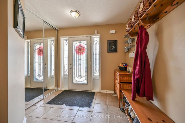 90 Barrett Ave, House other with 4 bedrooms, 4 bathrooms and 4 parking in Brantford ON | Image 17