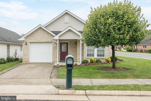 1826 Kershaw Ln, WINCHESTER, VA, 22601-6391 | Card Image