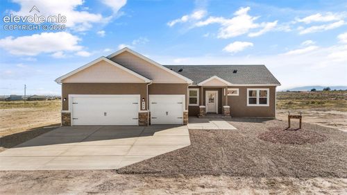 824 E Loma Dr, Pueblo, CO, 81007-7108 | Card Image