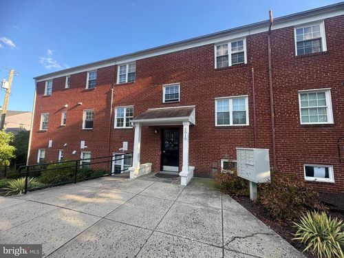 4-2010 4th St S, ARLINGTON, VA, 22204-1928 | Card Image