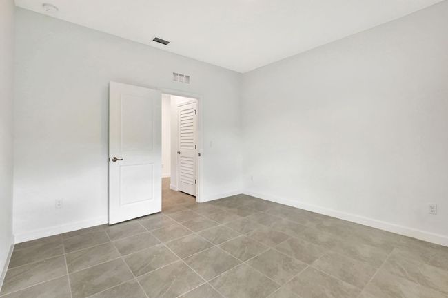 Bedroom #4 | Image 39