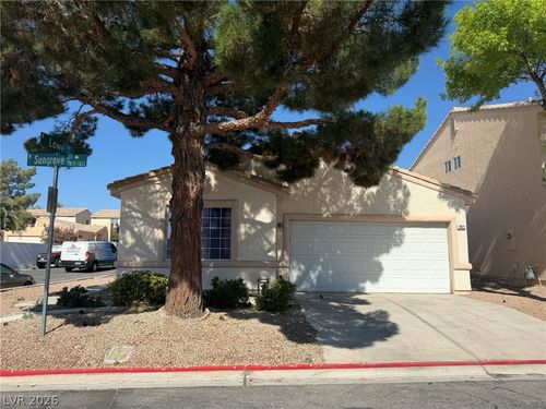 7821 Sungrove Ct, Las Vegas, NV, 89131-8249 | Card Image