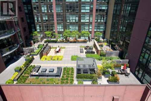 611-112 King Street E, Hamilton (Beasley), ON, L9G3V8 | Card Image