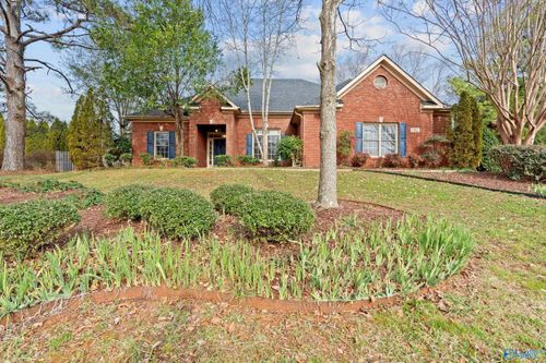 102 Forest Pointe Dr, Madison, AL, 35758-8105 | Card Image