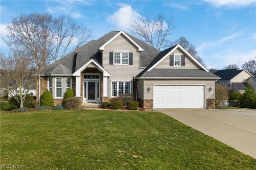 4387 Ridge View Dr, Uniontown, OH, 44685-7772 | Card Image