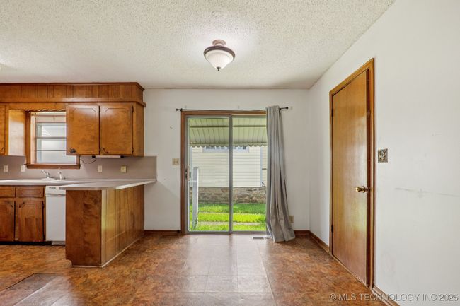 320 E Mckinley Ave, House other with 2 bedrooms, 1 bathrooms and null parking in Sapulpa OK | Image 7