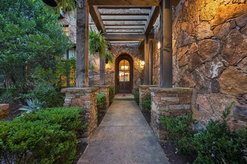19-5729 Krause Ln, Bee Cave, TX, 78738-6065 | Card Image