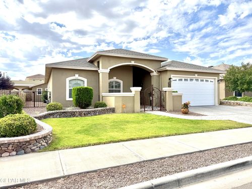 3060 Solar Point Ln, El Paso, TX, 79938-2021 | Card Image