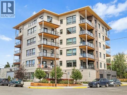 210 Hawkins St, Whitehorse, YT, Y1A1X4 | Card Image