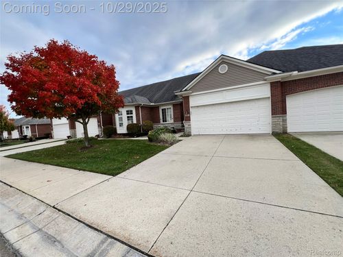 14728 Kings Mill Dr, Shelby Township, MI, 48315-7211 | Card Image