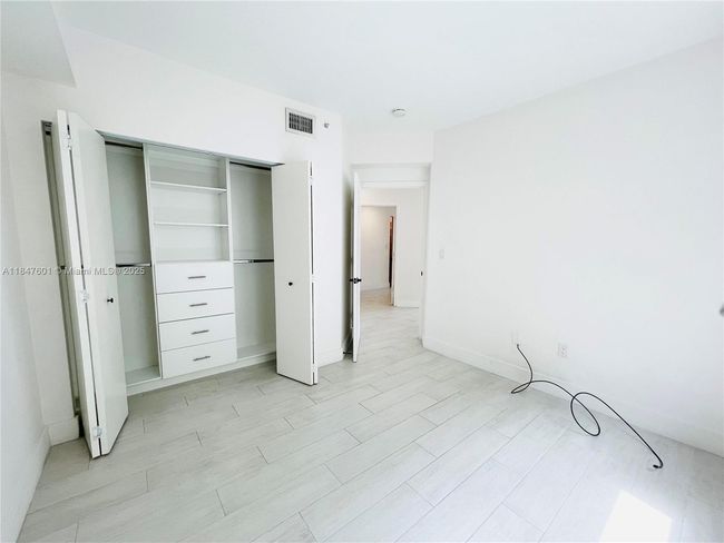 APT-802 - 5085 Nw 7 Th St, Home with 2 bedrooms, 2 bathrooms and null parking in Miami FL | Image 9