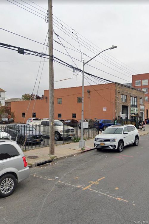 1710 Bronxdale Ave, Bronx, NY, 10462-3374 | Card Image
