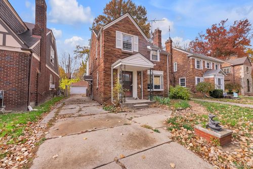 5061 Bishop St, Detroit, MI, 48224-2142 | Card Image