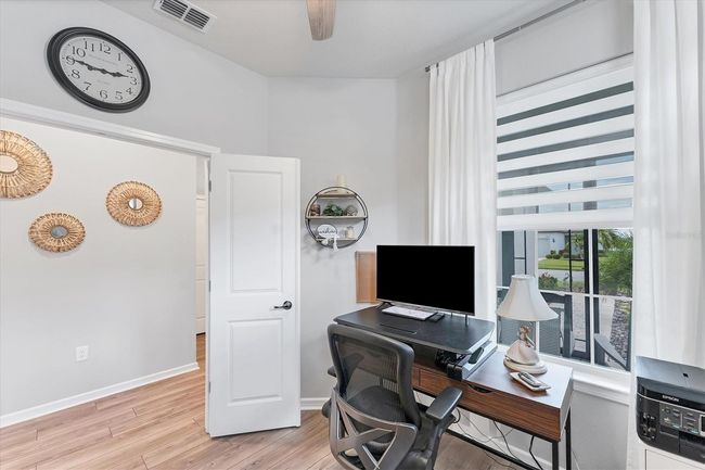 Double doors on den/office | Image 26